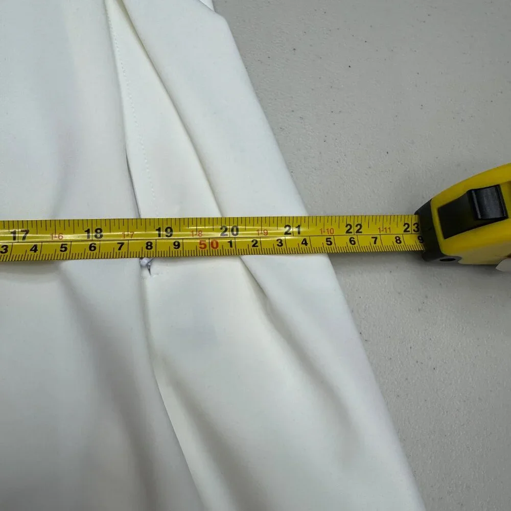 NWT Tilley Sleeveless Polo Dress Golf/Tennis Womens Large White Small Snag/Stain - Picture 13 of 13